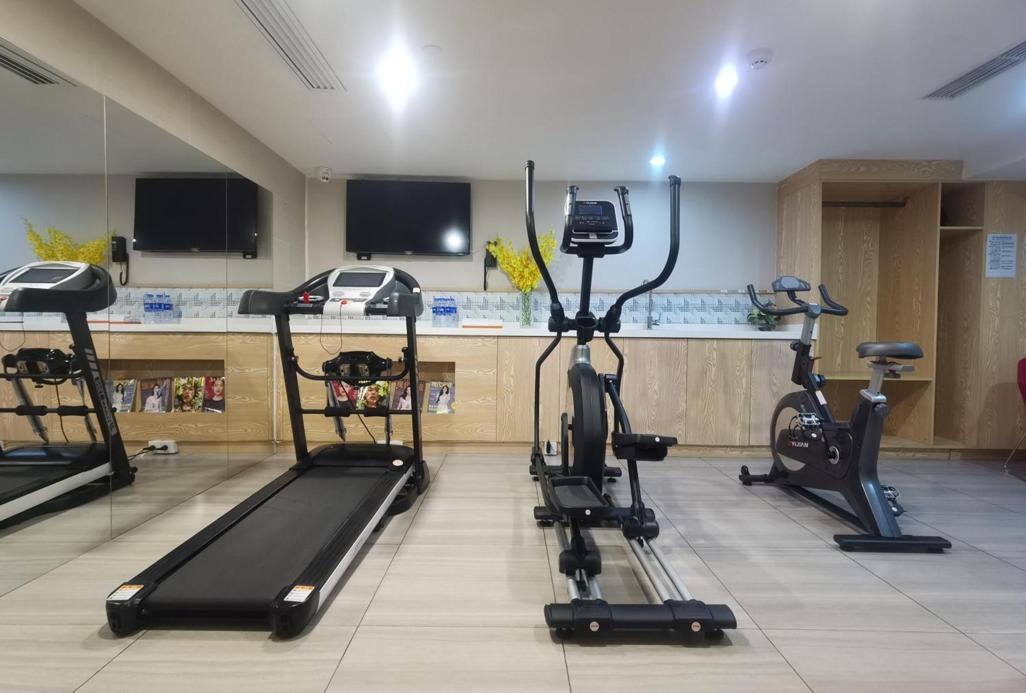 Holiday Inn Express Shanghai Gubei By Ihg Esterno foto